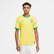 Nike senior director of global communication heidi burgett announced that nike will be ditching away the template jerseys and will let clubs and nations bring more creativity and identity in their jerseys. Football Kits Jerseys Nike Id
