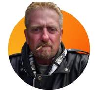 Larry Pullman's Instagram, Twitter & Facebook