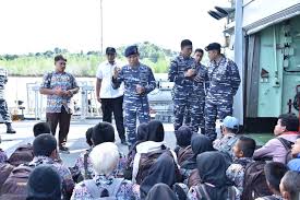 Kota ini memiliki luas wilayah 677,53 km² dan sesuai dengan data badan pusat statistik 2020, kota tarakan berpenduduk sebanyak 246.720 jiwa. Siswa Slb Kota Tarakan Kunjungi Kri Amy 351 Koarmada Ii Tni Al