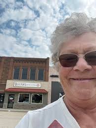 Where and when does the Picton quilters meet at present, please.