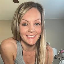 Holly Blanton (@hollyannblanton)