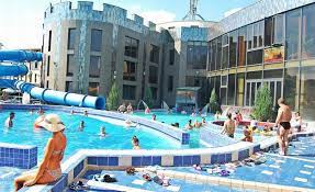 Adults can enjoy breakfast offered with an additional charge of 7 eur if not included in the room rate. Hotel Aqua Park Baile Felix Bihor Cazare In Baile Felix Bihor