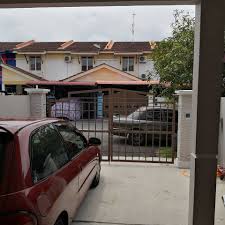 Amalan haram menjual saham kepada pihak lain dengan pemahaman bahawa pemilik asal akan membelinya kembali selepas masa yang singkat. Buasir Otak Parkir Rumah Flat Bukan Milik Bapa Sesiapa