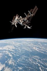 Alles wirkt so, als sei es tatsächlich passiert und würde nun. 85 Raketen Ideen Raumfahrt Weltraum Weltraumfahrt