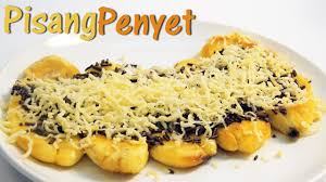 Cara membuat piscok keju tergolong sederhana di mana bahannya juga tidak sulit didapat. Cara Membuat Pisang Penyet Cokelat Keju Youtube