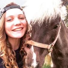 Julia Ensminger (@Juliaensminger)