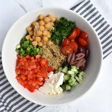 Mediterranean Chickpea Quinoa Power Bowl Olive Tree Nutrition By Rahaf Al Bochi Registered Dietitian Vegetarian Recipes How To Cook Quinoa Vegetarian Lunch