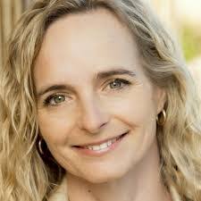 Bev Carter's Instagram, Twitter & Facebook