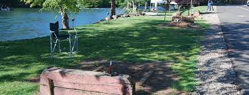 2956 rogue river hwy, grants pass oregon, 97527. Rogue River Resort And Rv Park Shady Cove Oregon Rv Parks Mobilerving Com