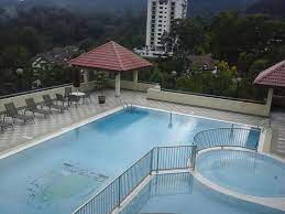 Genting view resort is a budget hotel composed of several apartments, nestled within a scenic and tranquil valley below gohtong jaya town at 10th km of genting highlands, or 6km before the peak. Kempas Apartment Genting View Resort Prices Photos Reviews Address Malaysia