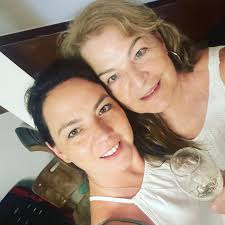 Samantha Caesar (@samanthacaesar) • Instagram photos and videos