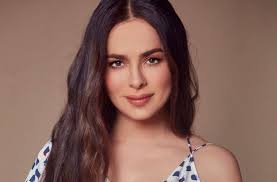 Protagonizada por margarita rosa de francisco y guy ecker, y con la participación antagónica de alejandra borrero, silvia de dios. Danna Garcia Recordo Como Se Veia Hace 25 Anos En Popular Novela