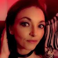 Miranda Day's Instagram, Twitter & Facebook