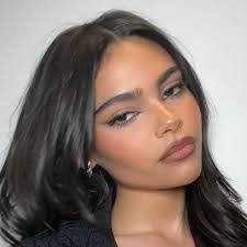 Natalie Mickelson's Instagram, Twitter & Facebook