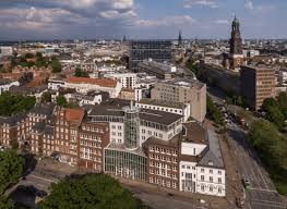 Ein garten und die gärten sind im itm hotel deutsches haus hamburg verfügbar, und wildpark schwarze berge ist 3,5 km entfernt. Deutsche Finance Kauft Ehemalige Haspa Zentrale In Hamburg Cash