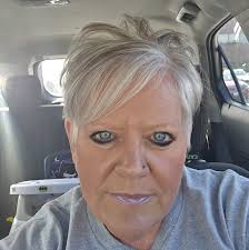 Hi guys, really messed up today and haven't prepped any food, there is a  Sainsbury's where I'm due to have my short break at 5pm, can anyone  recommend something filling for me