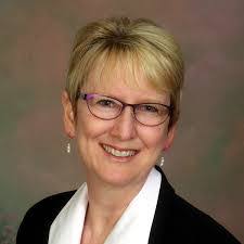 Leslie Sharpe's Instagram, Twitter & Facebook