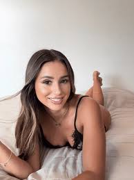 Ari Kytsya (arikytsya) OnlyFans: Before Paying $7 - Pippin Club