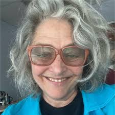 I was so honoured to present with these fabulous women at Maple Bear Belo  Horizonte tonight. JK teacher Leila and I led a parent session