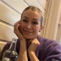 10+ "Laura Bury" profiles