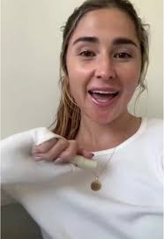 Comment any questions you have about SPF for Dr. Dan down below 🧴🧴