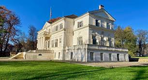 Sâmbătă, 7 aprilie, la tvr1 şi tvr hd, am aflat sursa de. Castelul Regal De La SÄvarÈin Va Fi Redeschis Publicului Acesta Va Avea DedicatÄ Èi O Carte SemnatÄ De Principele Radu Special Arad Ultimele Ètiri Din Arad