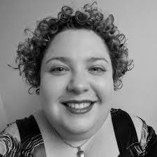 Lynne Shapiro's Instagram, Twitter & Facebook