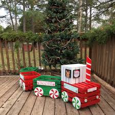 Little Christmas Crate Train Christmas Decorations Diy Outdoor Outside Christmas Decorations Christmas Yard Decorations