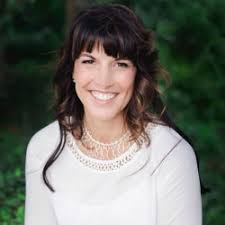 Lisa Milich's Instagram, Twitter & Facebook