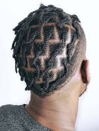 So scroll and explore some of our favorite braids ideas below, and don't forget to check for complete instructions on how to wash your hair with braids, check out this tutorial or even youtube videos. Box Braids On Short Hair Guys Because Box Braids Often Use Hair Extensions There Are Tons Of Ultra Long Versions Of The Style Floating Around