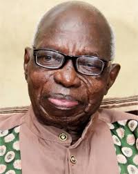 Chief Lere Paimo 'Eda Onileola' (MFR) is not Dead, disregard all rumours.  Read details in the comment... @top fans