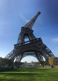 Welcome to the official website of the eiffel tower restaurants. Tried To Take A Panoramic Picture Of The Eiffel Tower Today It Went Surprisingly Well Pics