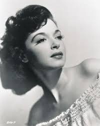 Diane Loring's Instagram, Twitter & Facebook