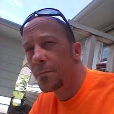 Benjamin Bess's Instagram, Twitter & Facebook