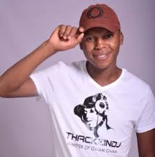 Maybe you would like to learn more about one of these? Thackzindj Tee Jay Dr Duda Love Me Now Feat Priscilla Curteboamusica