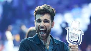 Arcade by duncan laurence is the winning song of the 2019 eurovision song contest, held in tel aviv, israel, where the singer represented the netherlands. Liebes Hammer Esc Sieger Duncan Ist Mit Freund Verlobt Promiflash De