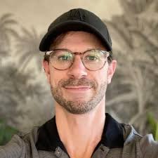 Shrek 5 will be directed by Sean Charmatz and Tim Heitz : r/Shrek