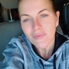 What livestock guardian dog is good with chickens and other birds?