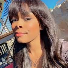 Cierra Flowers's Instagram, Twitter & Facebook