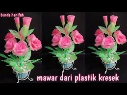 Tips memulai usaha daur ulang limbah plastik. Cara Membuat Bunga Dari Plastik Kresek How To Make Flower From Plastic Bungamawar Youtube Flower Making Paper Flowers Crafts