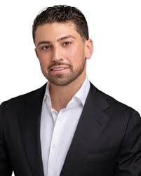 Marcus Lyon's Instagram, Twitter & Facebook