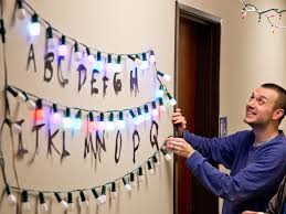 Stranger things, stranger things funny, mews, all i want for christmas is mews, all i want for christmas is you, save mews, mews stranger things, stranger things art, tv shows, funny, justice for mews, alphabet lights, lights, stranger things lights, upside down, christmas lights, mews humor, stranger things humor, stranger things drawing. Diy Stranger Things Alphabet Wall Leds Woodland