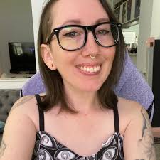 NEWS SYDNEY SWEENEY RUMORED TO BE CAST AS VERONICA SANTANGELO IN FALLOUT τν  SERIES Falleut R Facebook group REPORTS