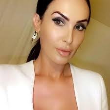 Danielle Wentworth's Instagram, Twitter & Facebook