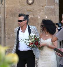 Fiori d'arancio per piero pelù: Foto Piero Pelu Sposa Gianna Fratta Al Palazzo Vecchio Di Firenze