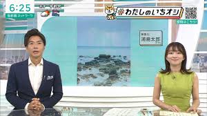 安藤結衣アナ セクシーノースリーブ！！ : アナきゃぷ速報