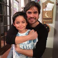 Familias del sur de chile. Daniel Arenas Envio Un Emotivo Mensaje Para Su Hijo Adoptivo Famosos Univision