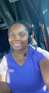 In The Truck vs Out The Truck ❤️