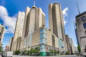 Bordered by the elegance and glamour of north michigan avenue to the east and the artsy sophistication of the . 545 N Dearborn Street 3204 Cook Chicago Il 60654 Property Homes For Sale