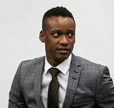 Zum spielen oder online spielen! Nayi Lewalk Duduzane Zuma S Style Of Walking Has Twitter Streets Talking